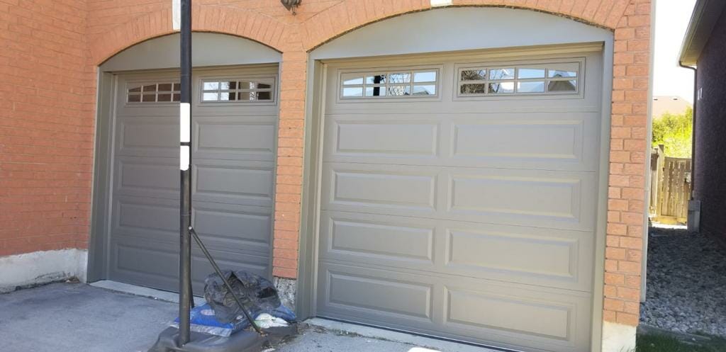 Thermocraft modelled garage door in Vaughan, just north of Toronto